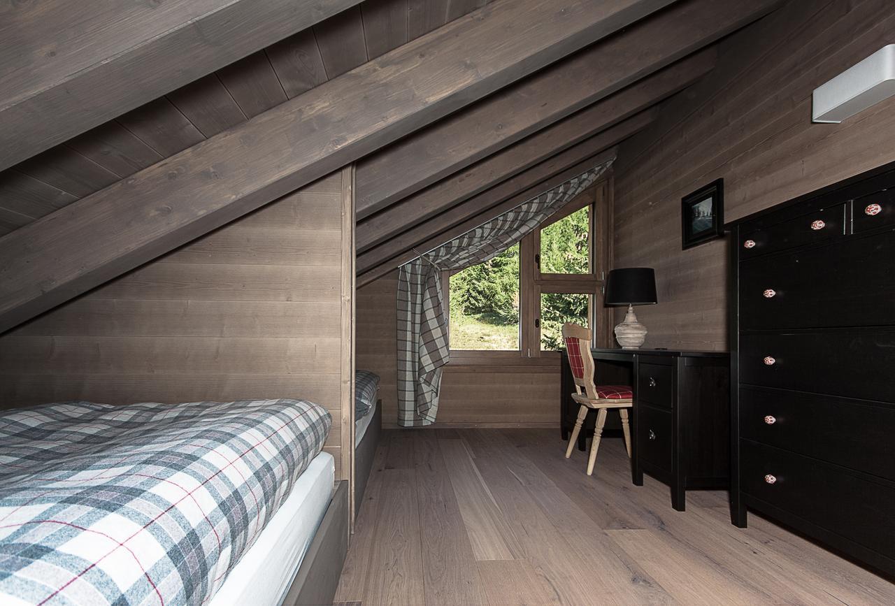 Chalet Kristall Rosswald エクステリア 写真